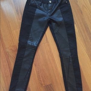 Skinny leg pants/leather
